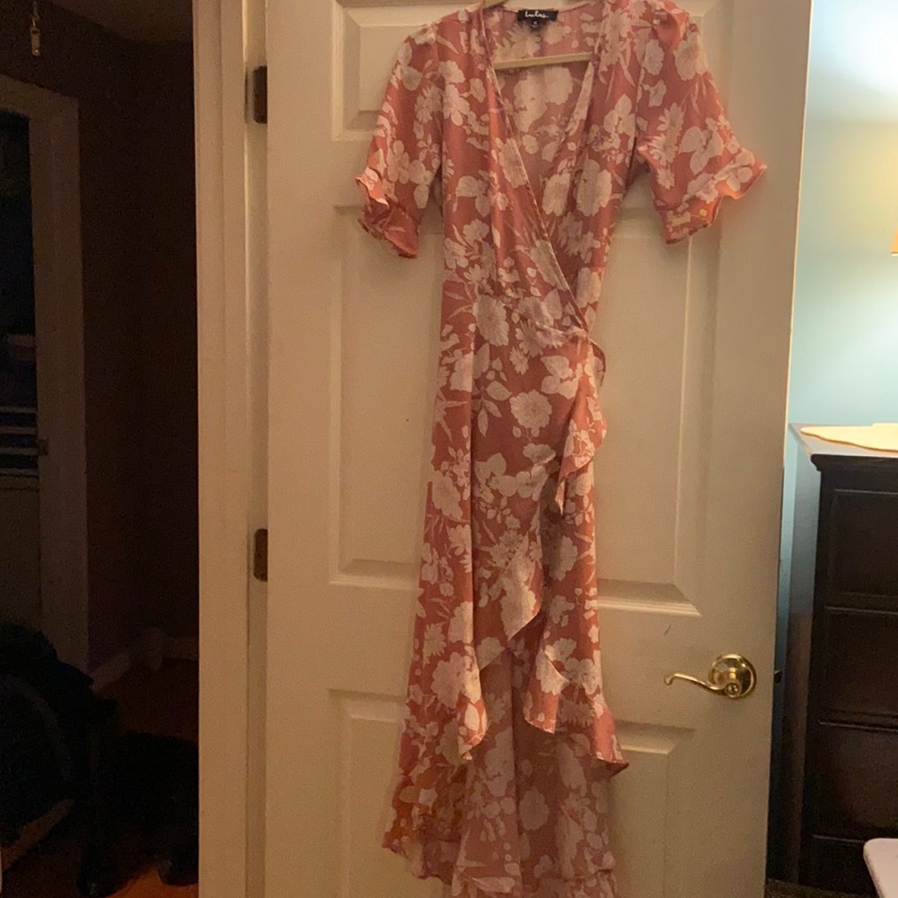 Lulus peachy floral ruffle wrap dress